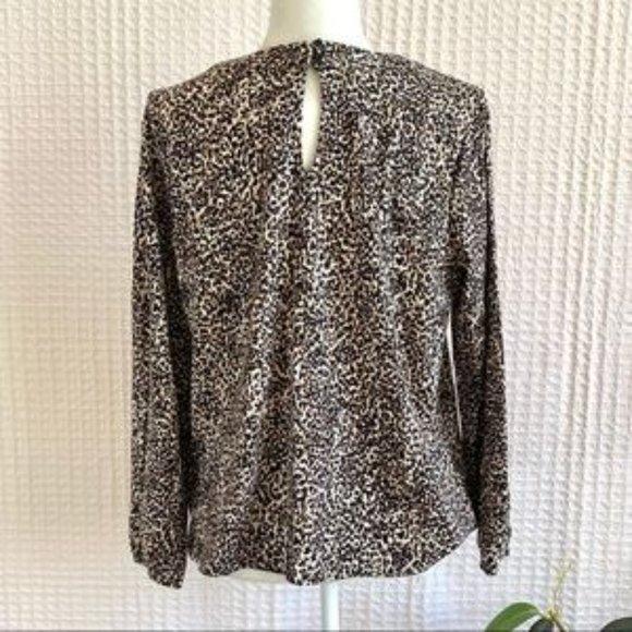 SOLD Old Navy Leopard Print Keyhole Top L - Picture 7 of 11